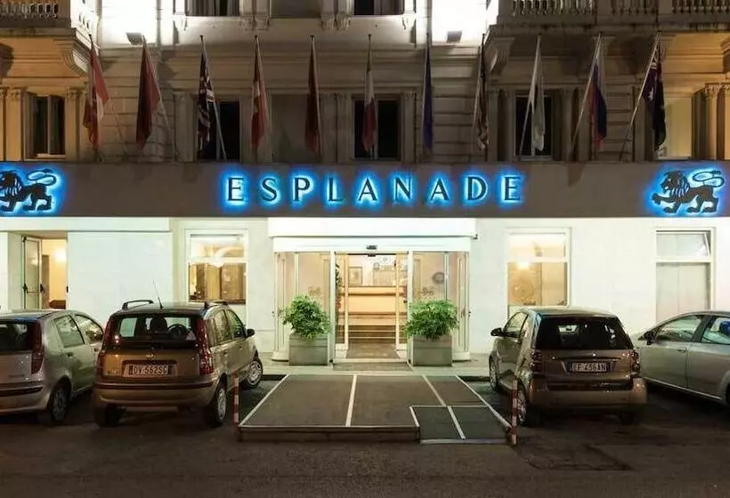 هتل Esplanade