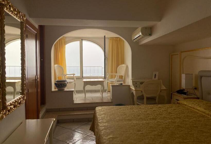 בית מלון כפרי La Perla