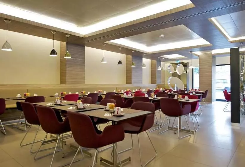 هتل Mercure Roma Centro Colosseo