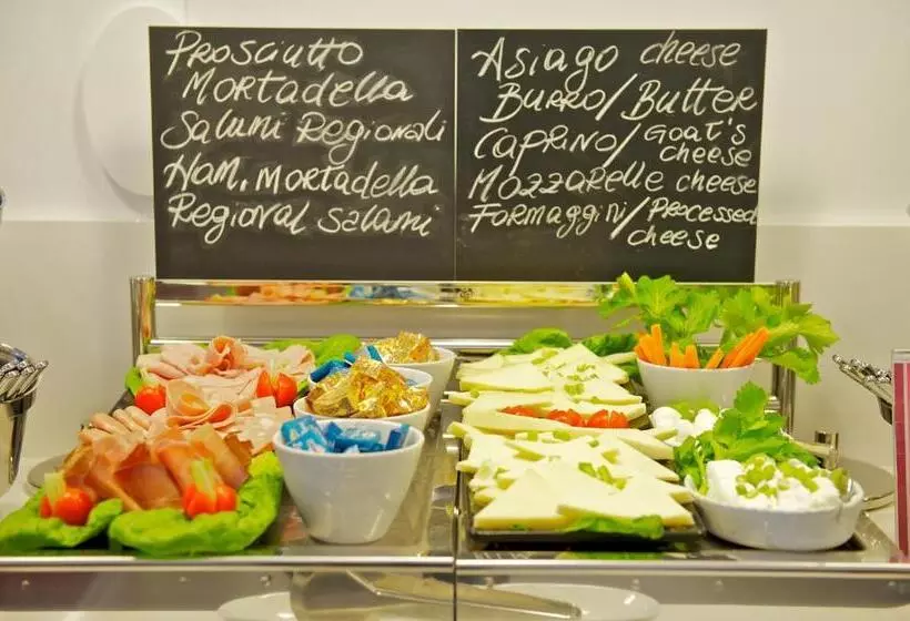 هتل Mercure Roma Centro Colosseo