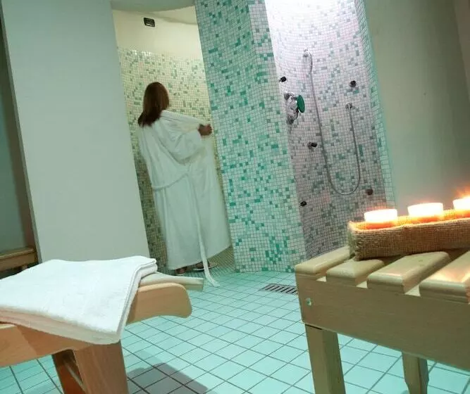 فندق Perugia Plaza