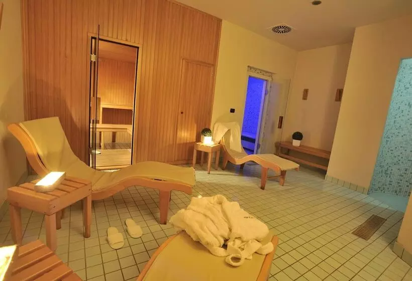 فندق Perugia Plaza