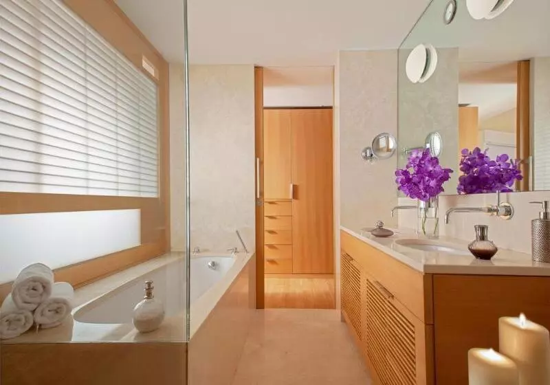 Bio Hotel Raphael   Relais & Châteaux