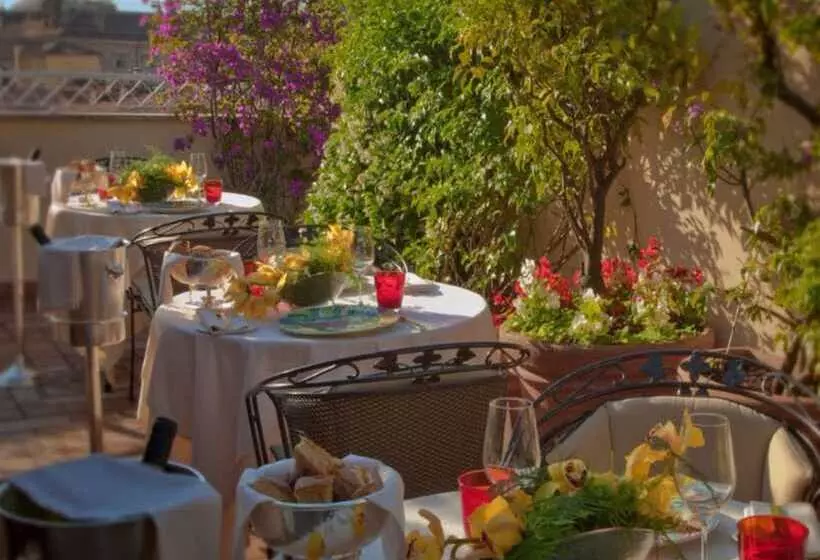 Bio Hotel Raphael   Relais & Châteaux