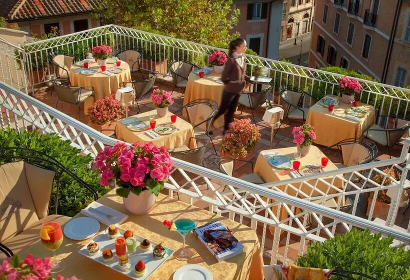 Bio Hotel Raphael   Relais & Châteaux