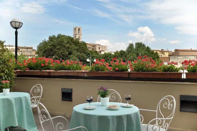 هتل Sangallo Palace