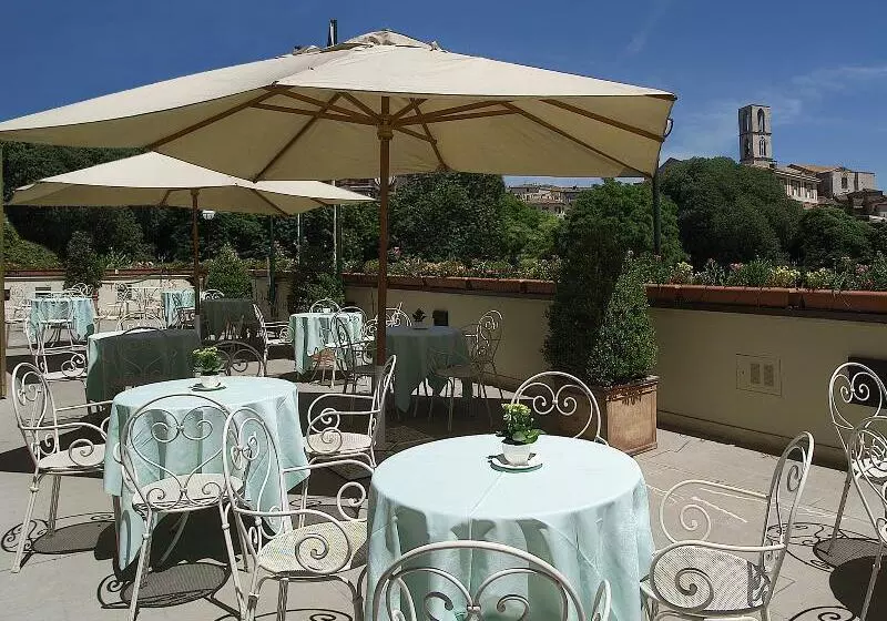 هتل Sangallo Palace