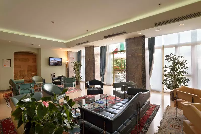 هتل Sangallo Palace