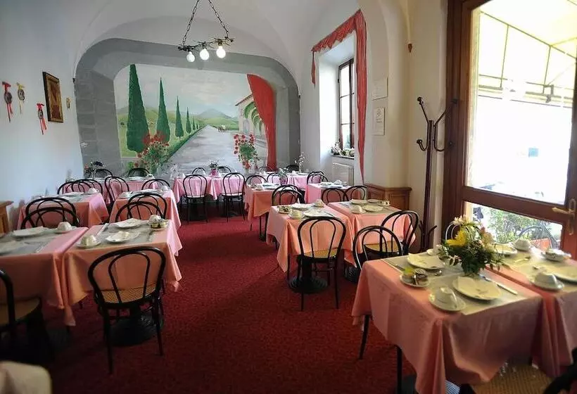 هتل Villa Kinzica