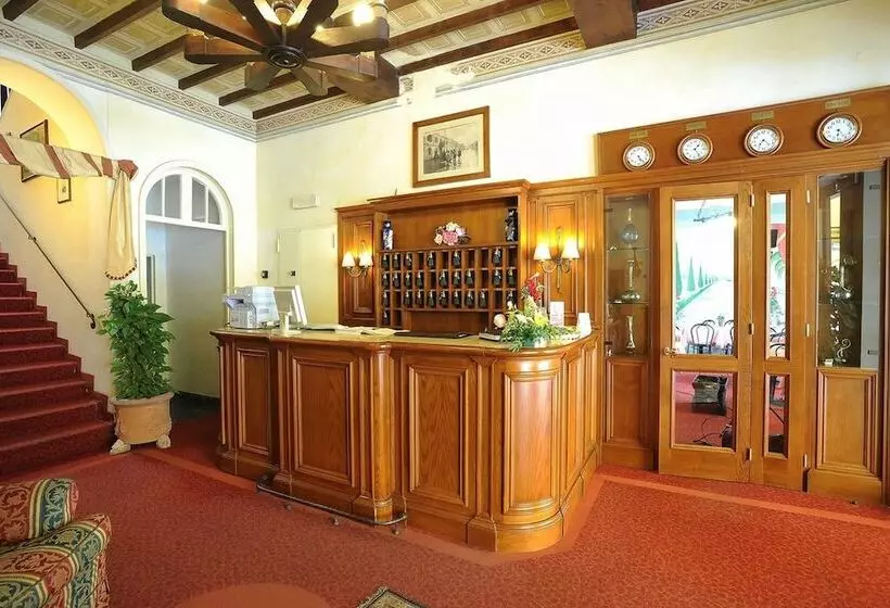 هتل Villa Kinzica