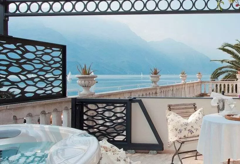 レジデンス Bellavista Lakefront Hotel & Apartments