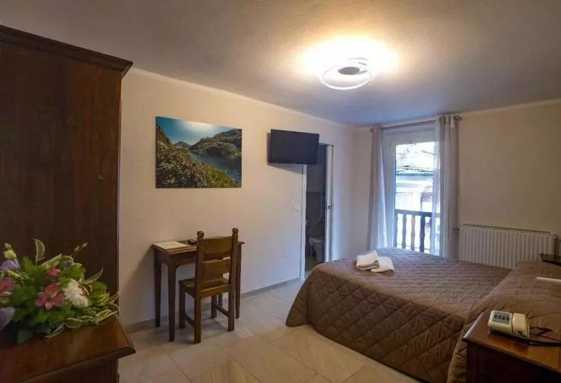 ホテル Albergo Miniere