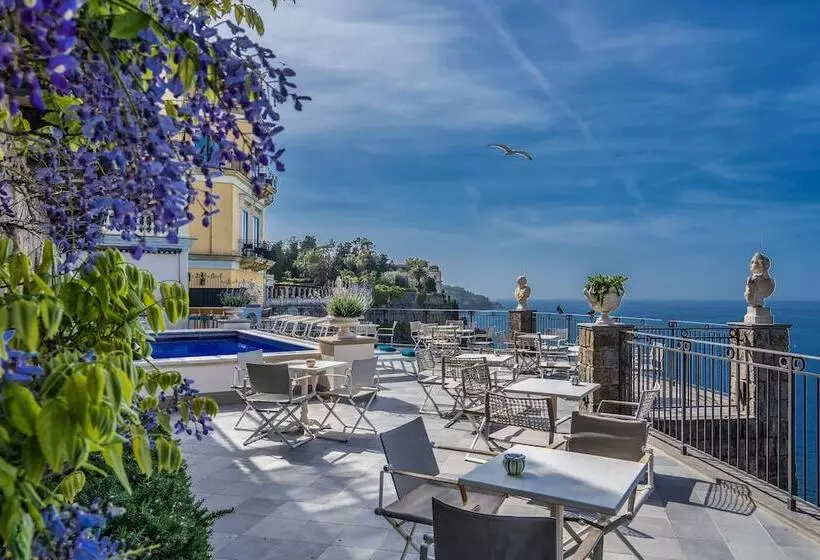 فندق Bellevue Syrene