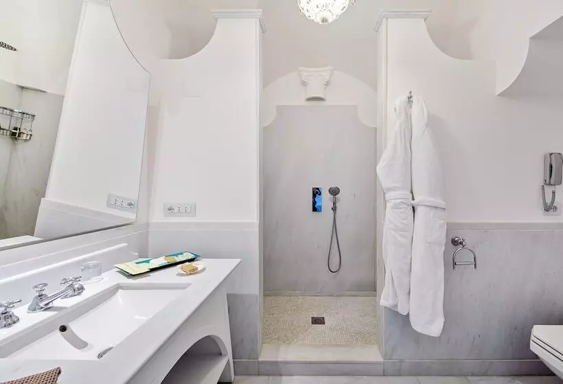 فندق Bellevue Syrene