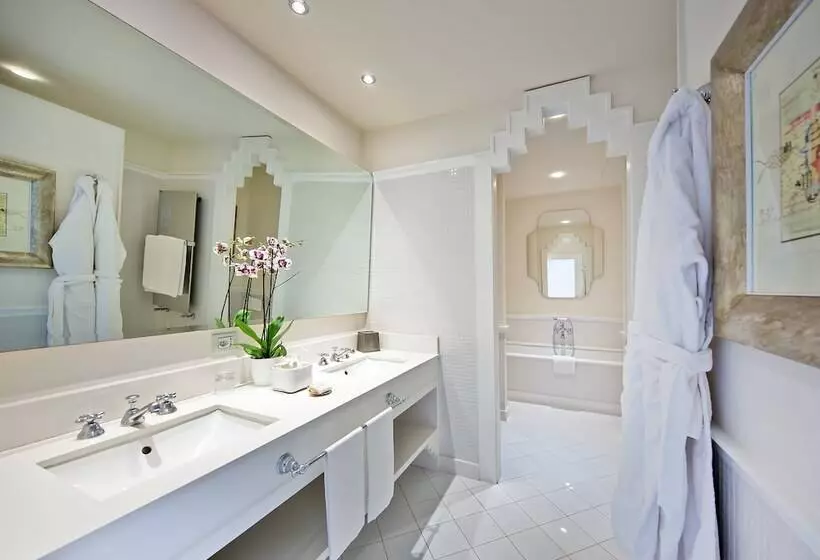 فندق Bellevue Syrene