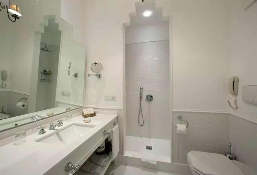 فندق Bellevue Syrene