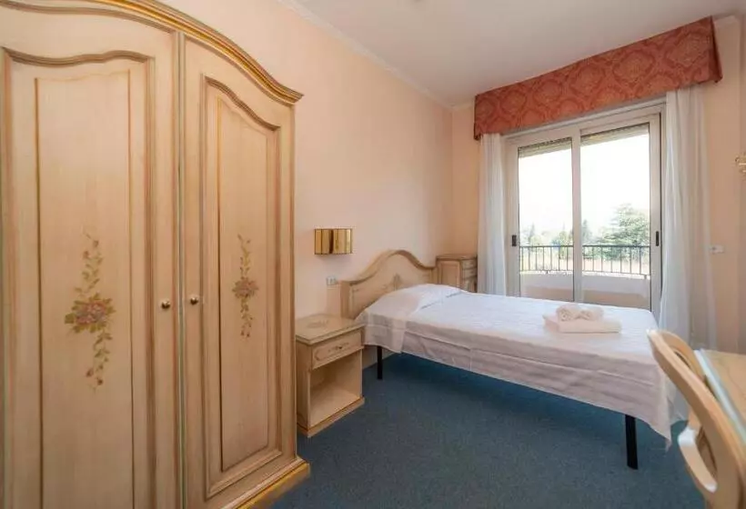 בית מלון כפרי Della Torre