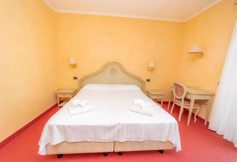 בית מלון כפרי Della Torre