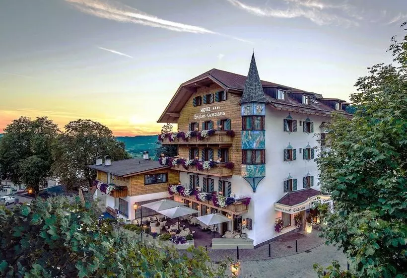 فندق Enzian Genziana