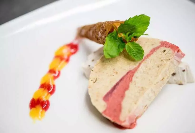 فندق Enzian Genziana