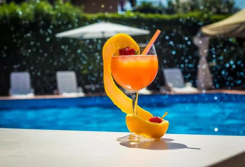 Отель Giancarlo