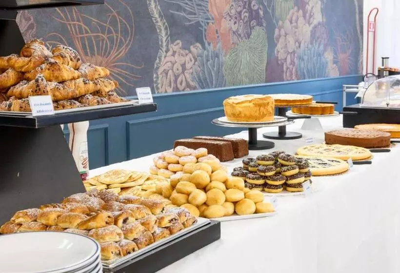 Отель Giancarlo