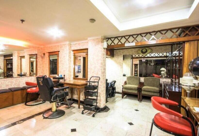 فندق Grand Menteng