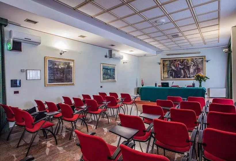 בית מלון כפרי Leonardo Da Vinci