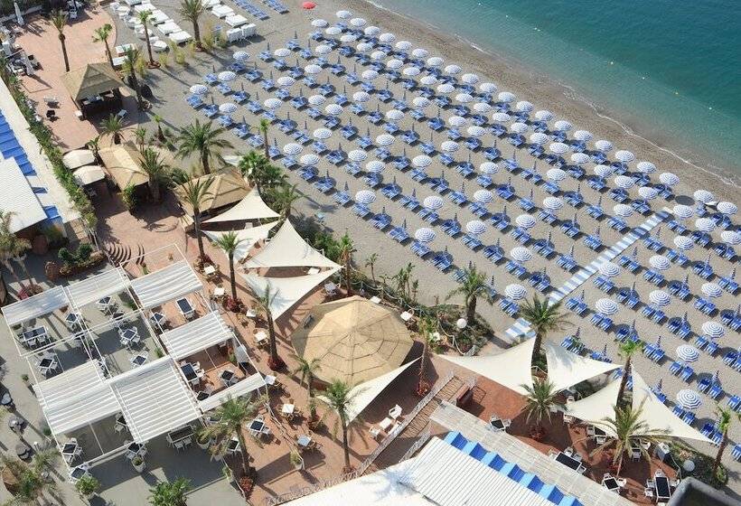 فندق Lloyd S Baia