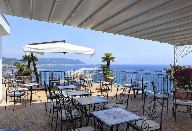 فندق Lloyd S Baia