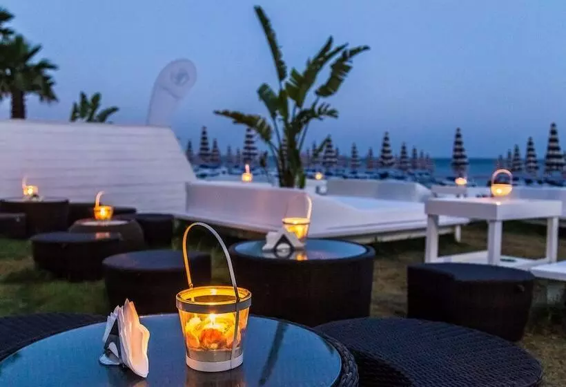 בית מלון כפרי Lloyd S Baia