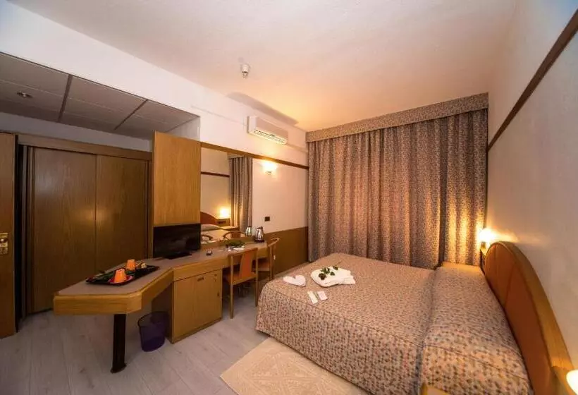 Отель New Petit