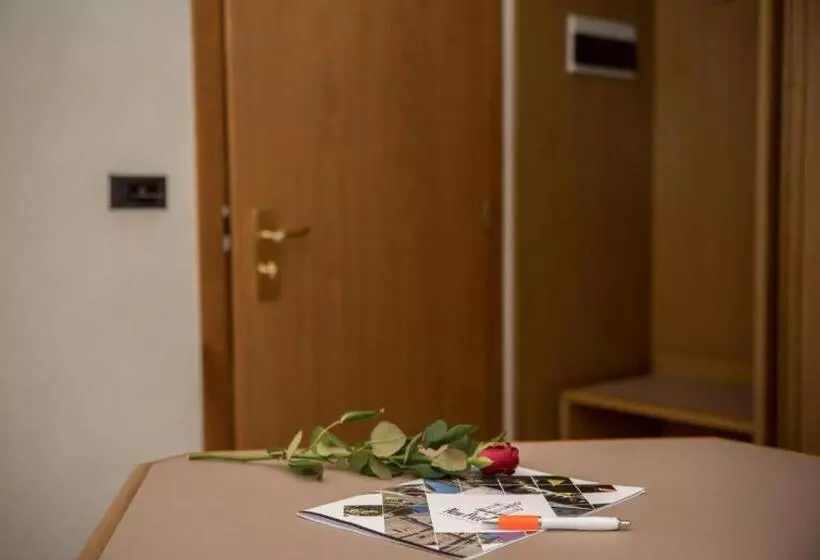 Отель New Petit