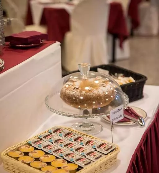 Отель New Petit