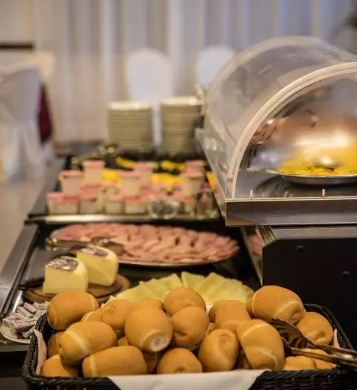 Отель New Petit