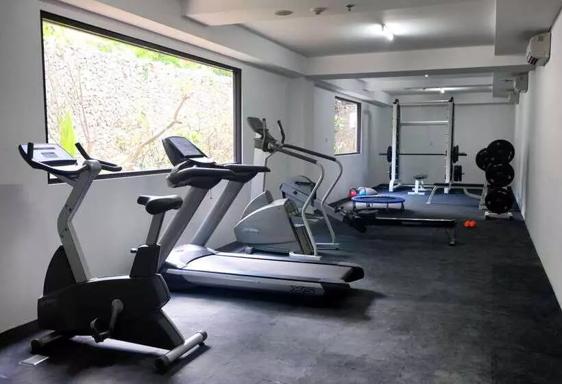 酒店 Kuta Beach Club