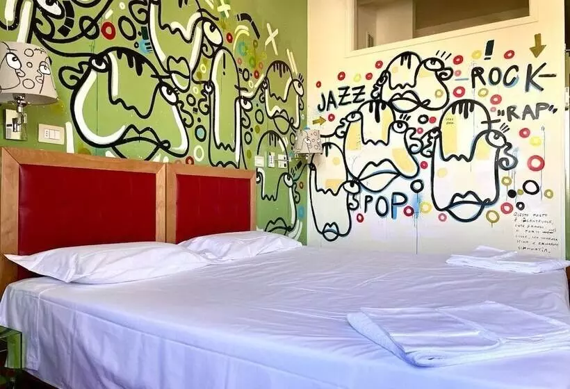 Lh Hotel Arca Street Art