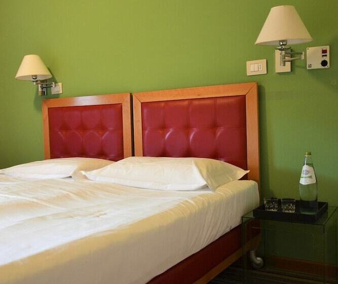 Lh Hotel Arca Street Art