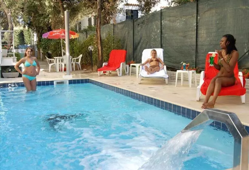 هتل Villa Marcella