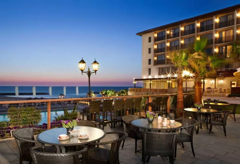 ホテル Dan Accadia Herzliya