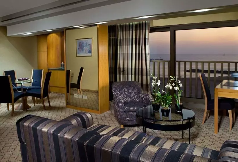 ホテル Dan Accadia Herzliya