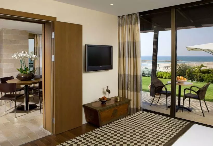 ホテル Dan Accadia Herzliya