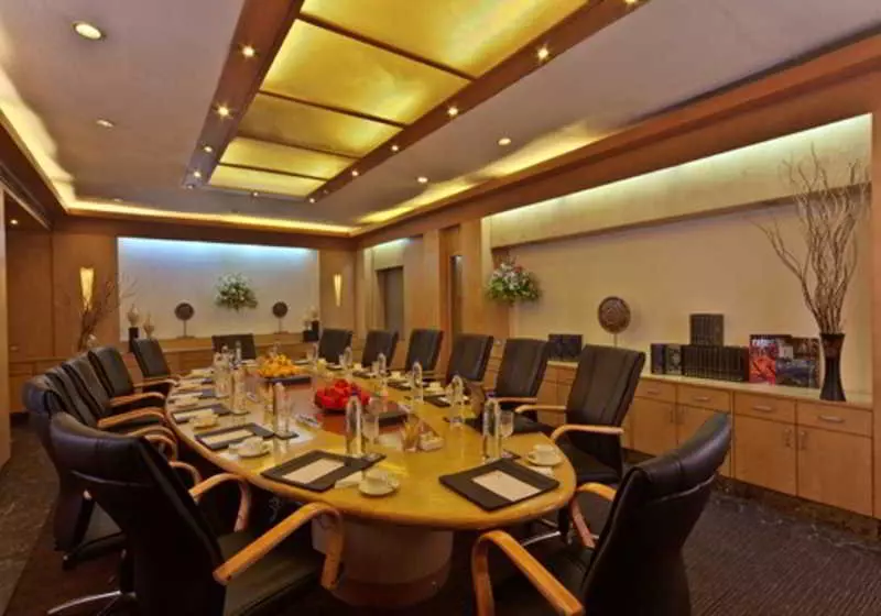 Hotel Hindusthan International Kolkata