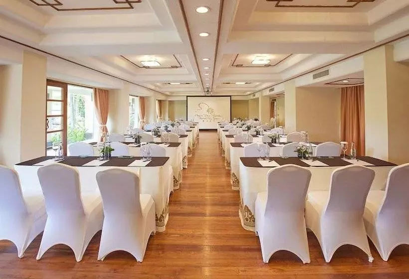 Nusa Dua Beach Hotel And Spa Handwritten Collection