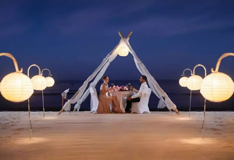 Nusa Dua Beach Hotel And Spa Handwritten Collection