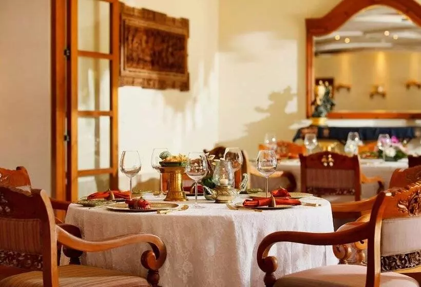 Nusa Dua Beach Hotel And Spa Handwritten Collection