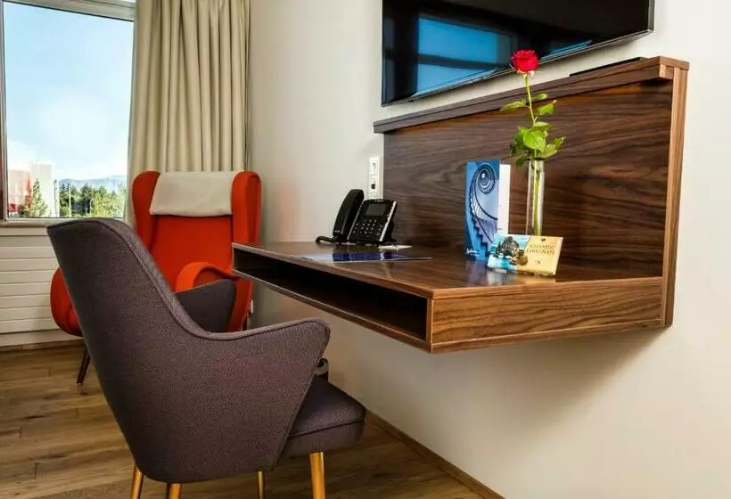 هتل Radisson Blu Saga , Reykjavik