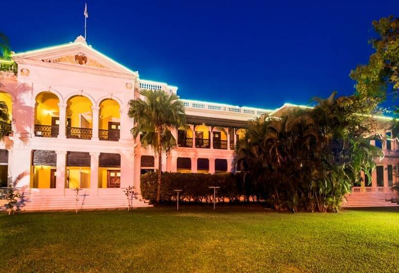 בית מלון כפרי Royal Orchid Metropole Mysore