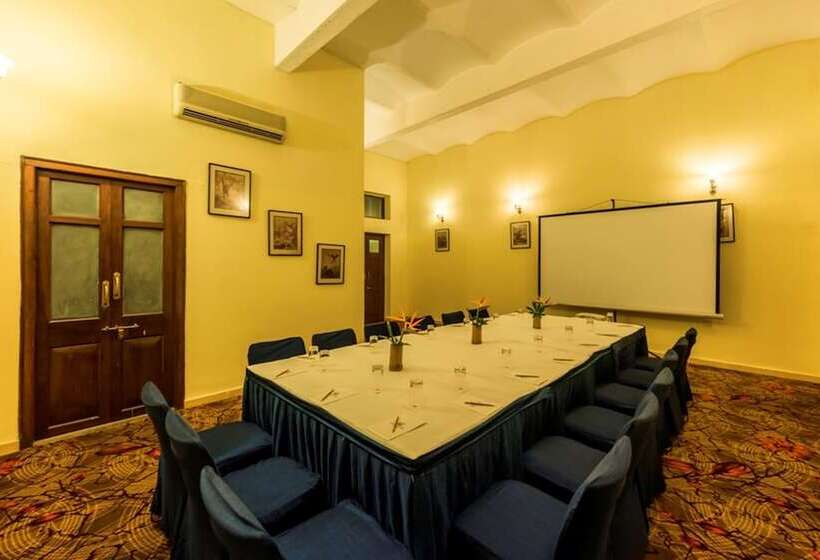 בית מלון כפרי Royal Orchid Metropole Mysore