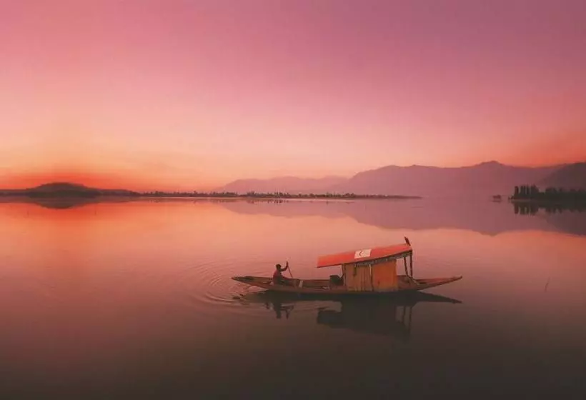 فندق The Lalit Grand Palace Srinagar